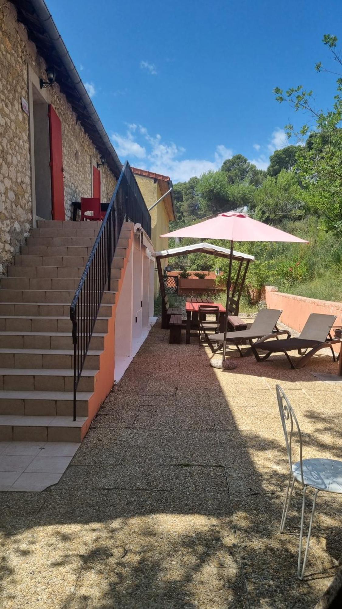 L'Oustaou Du Luberon Et Spa Villelaure المظهر الخارجي الصورة
