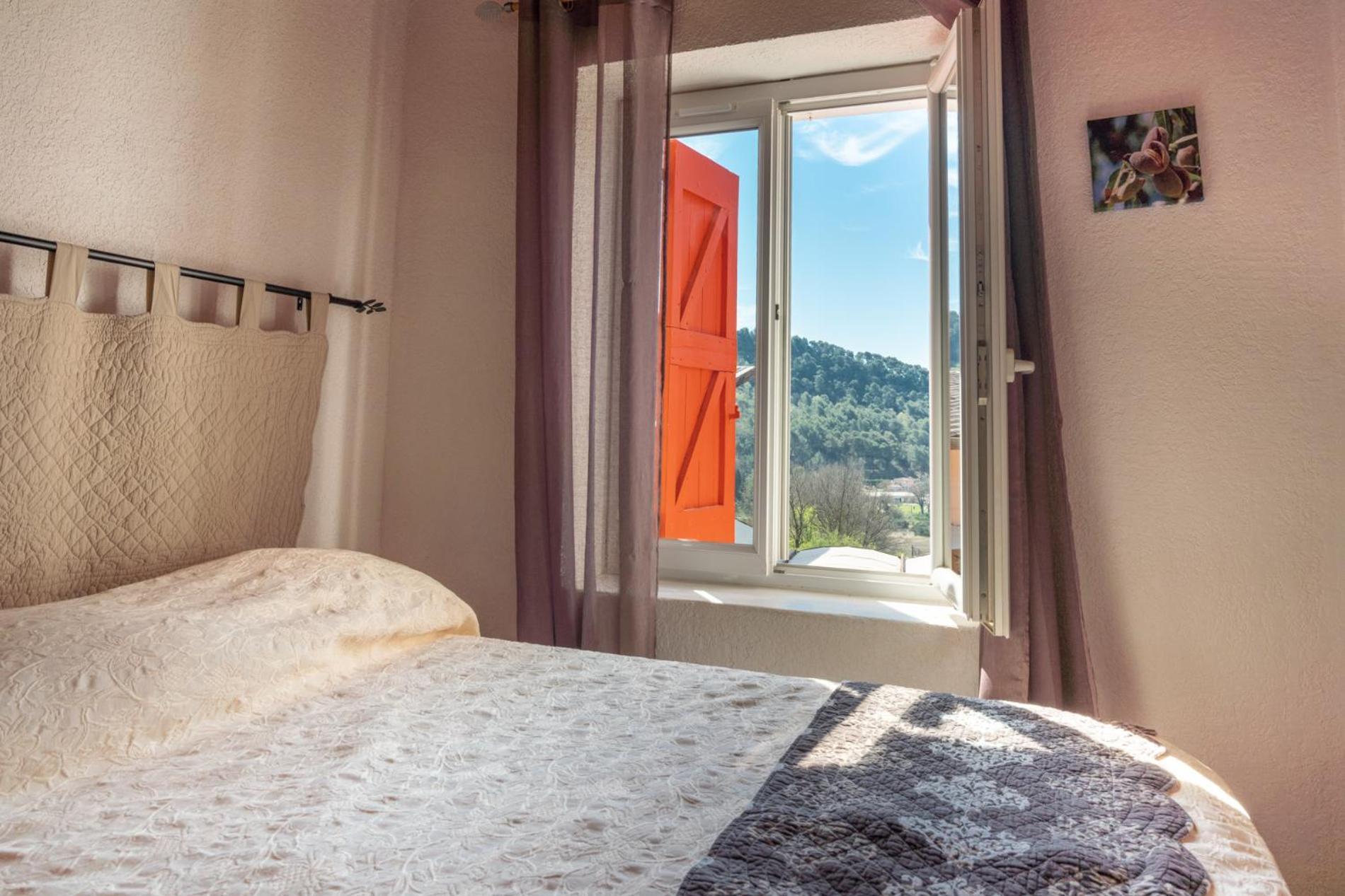 L'Oustaou Du Luberon Et Spa Villelaure المظهر الخارجي الصورة