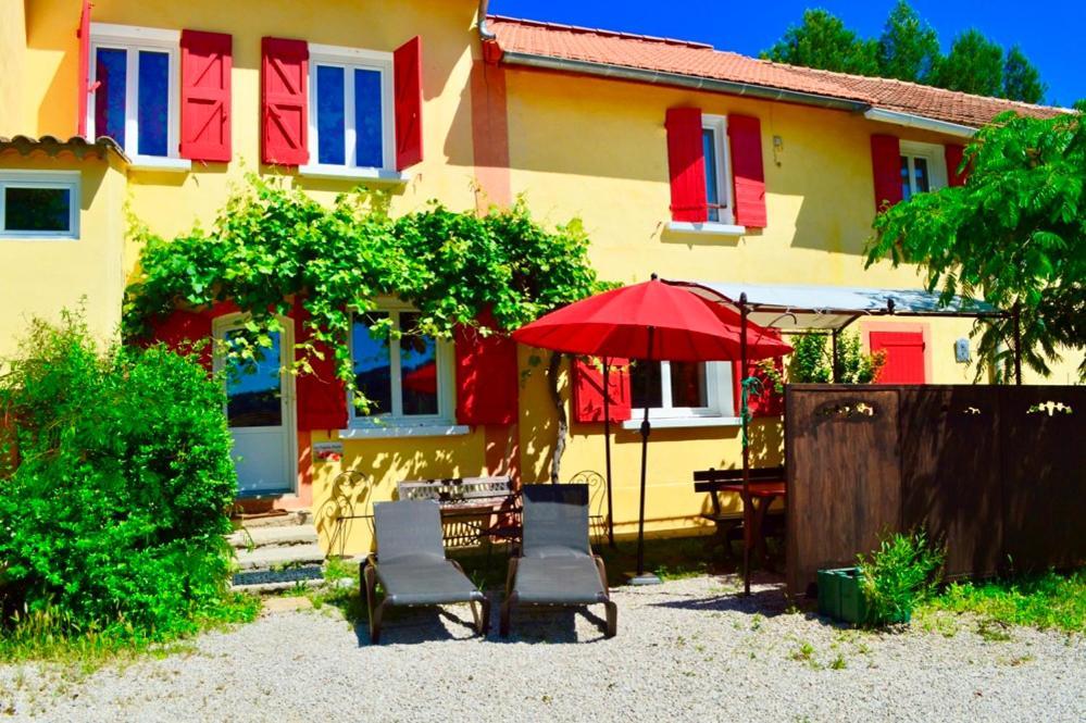 L'Oustaou Du Luberon Et Spa Villelaure المظهر الخارجي الصورة